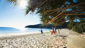 Noosa beach